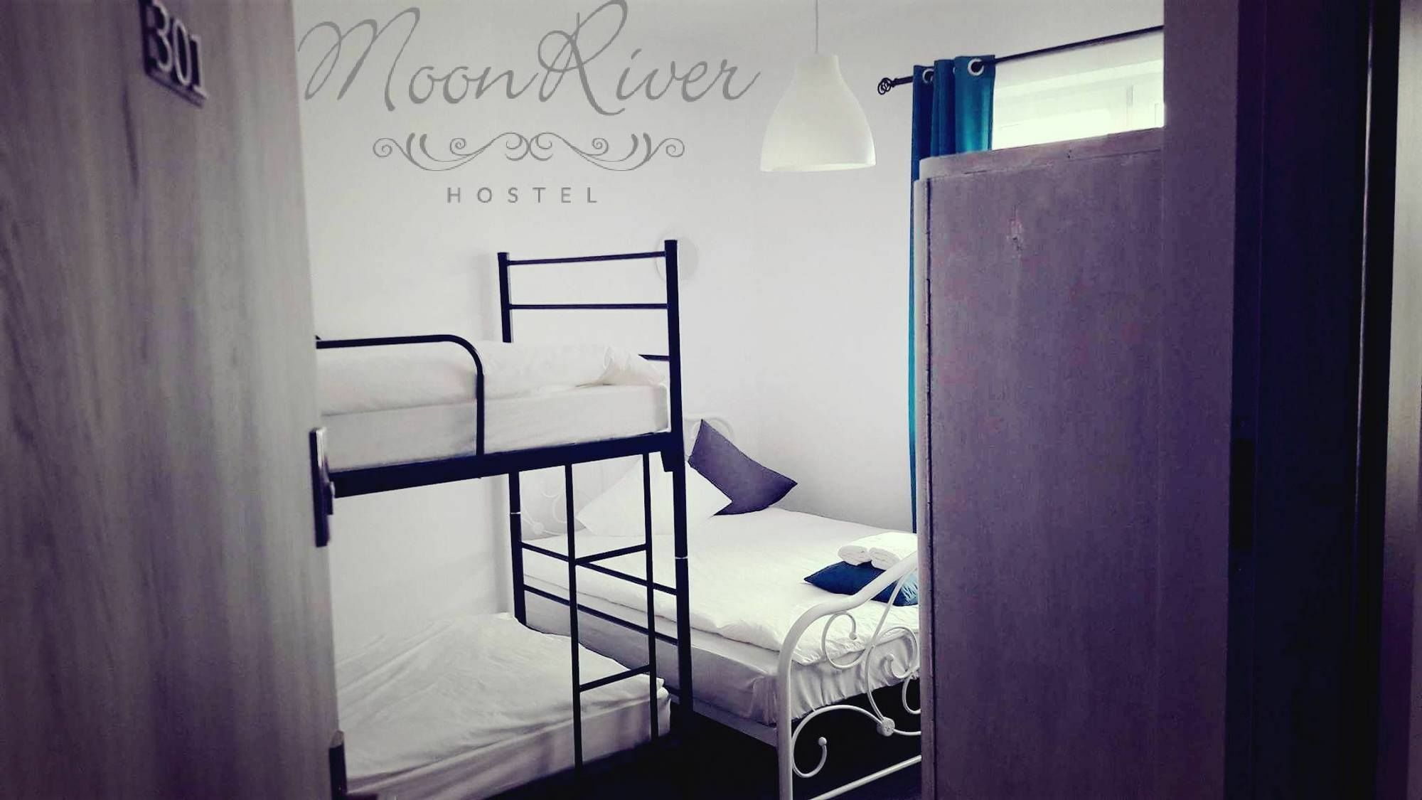 ורשה Moonriver Inn מראה חיצוני תמונה