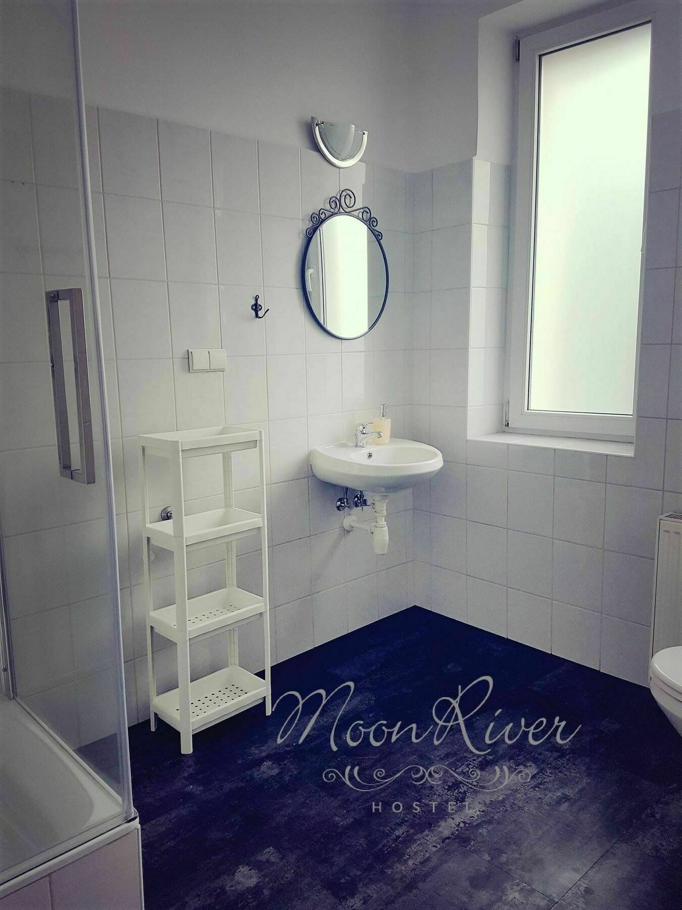 ורשה Moonriver Inn מראה חיצוני תמונה